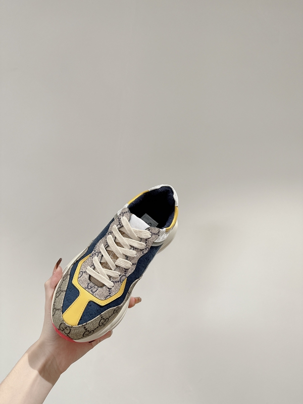 グッチ靴内部構造